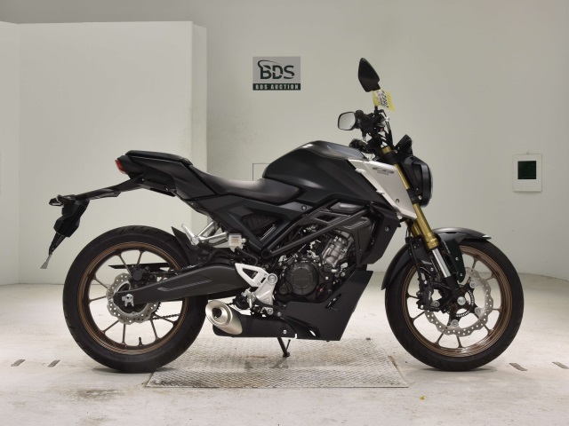 Honda CB125R 2021