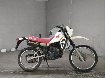 Yamaha DT125R TRAIL