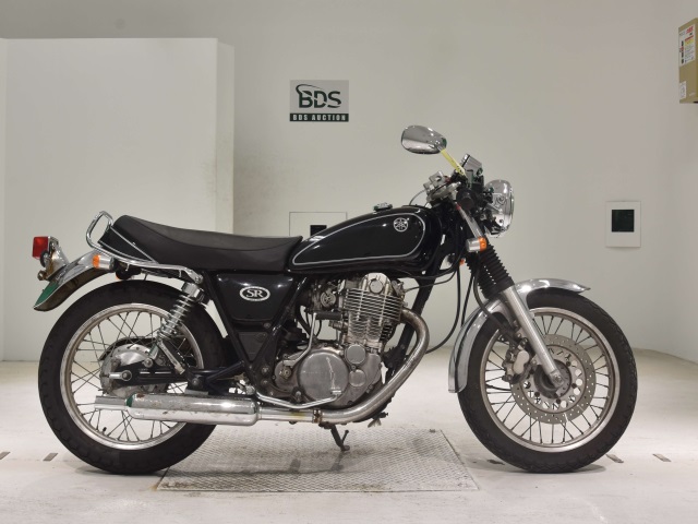 Yamaha SR400 2010