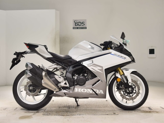Honda CBR250RR 2023