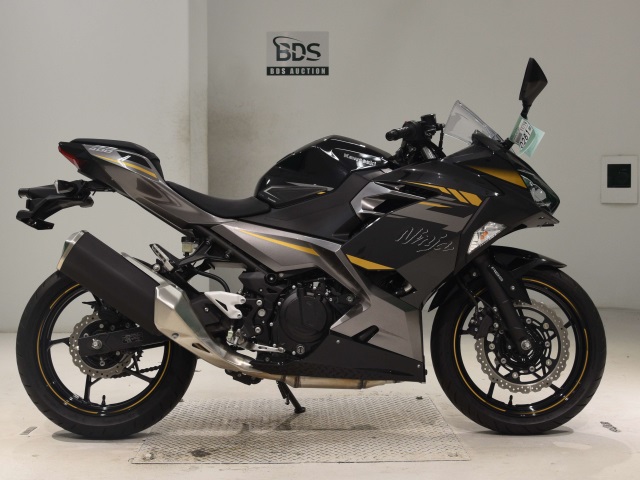Kawasaki NINJA400 2021