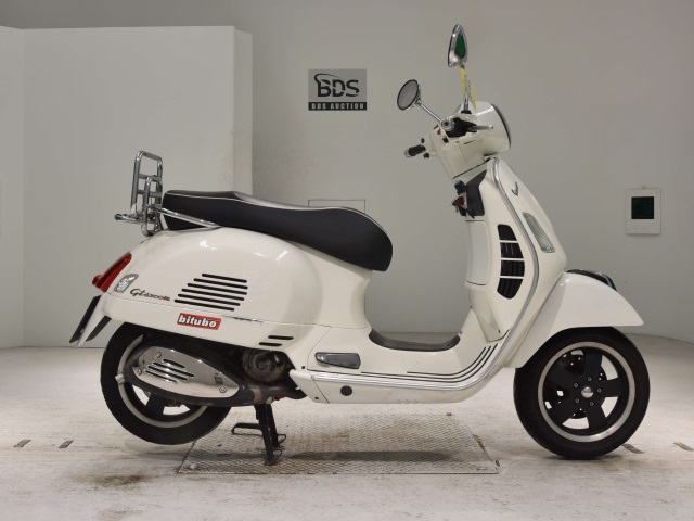 Vespa GTS300IE 2010