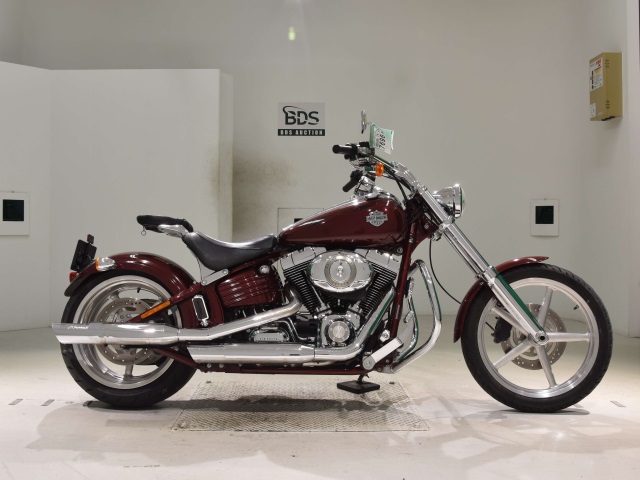 HD ROCKER C FXCWC1580 2009