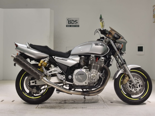 Yamaha XJR1300 1998