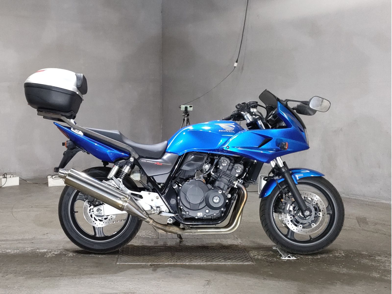 Honda CB400SFV BOLDOR 2010