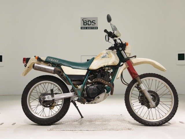 Yamaha SEROW XT225 1987