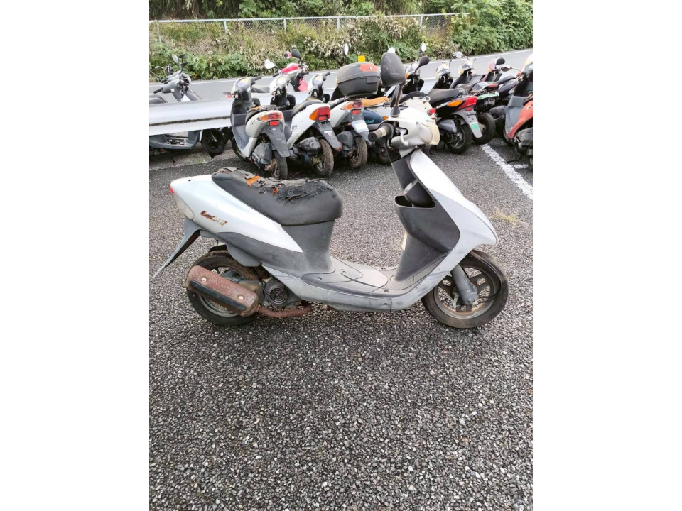 Suzuki LETS2