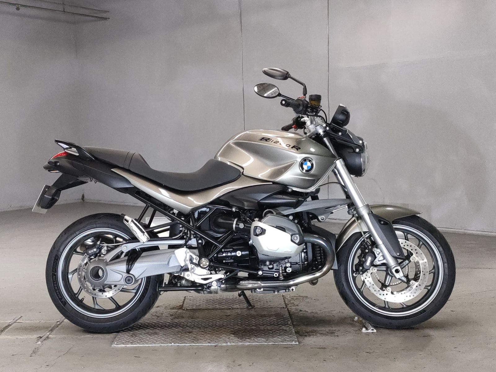 BMW R1200R 2013