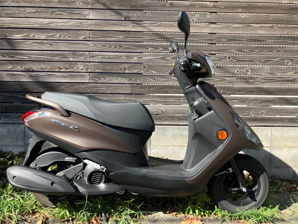 Yamaha AXIS Z 2022