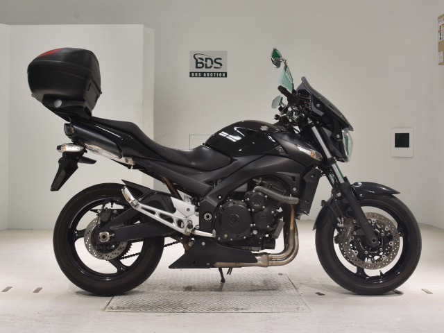 Suzuki GSR400A 2012