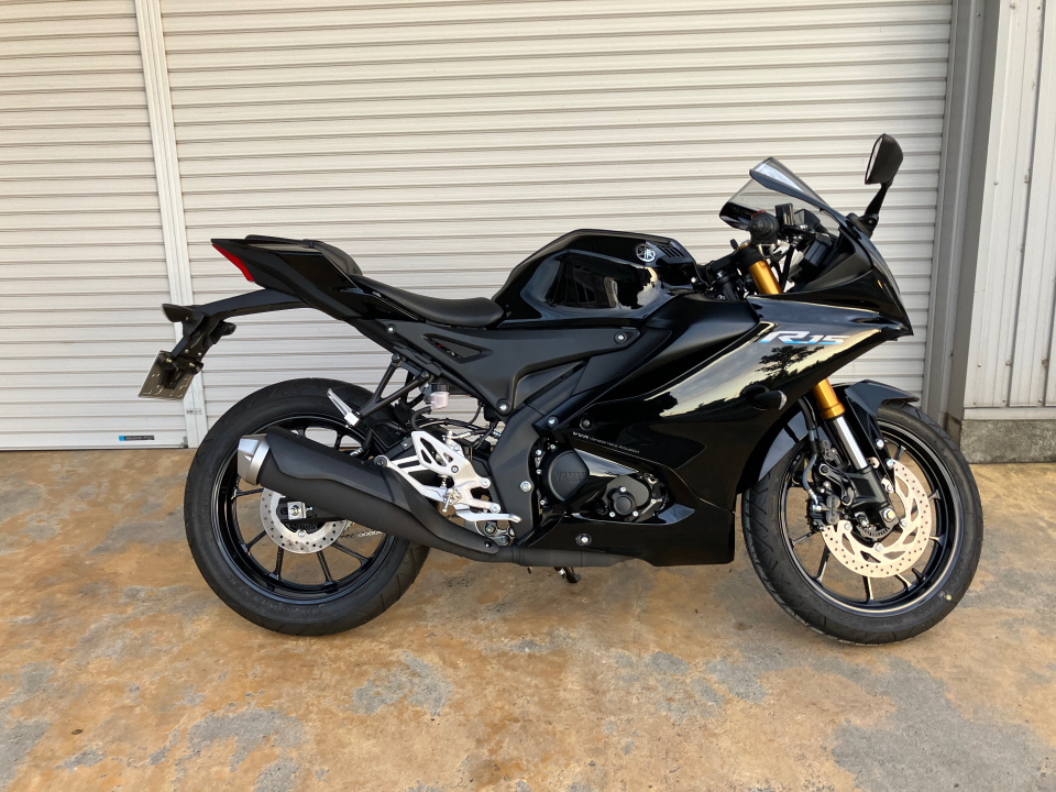 Yamaha YZF-R15 2023