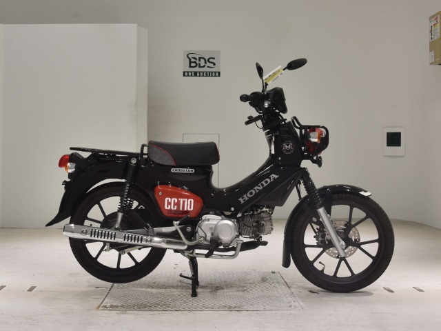 Honda CC110 CROSSCUB 2022