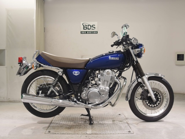 Yamaha SR400 2022