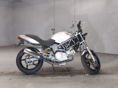 Honda VTR250 2005
