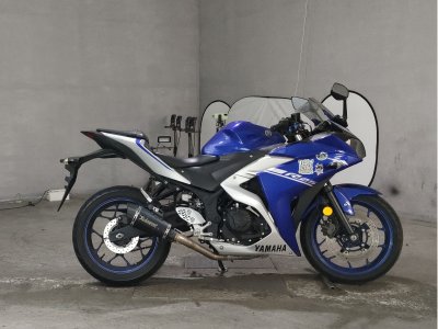Yamaha YZF-R25 2017