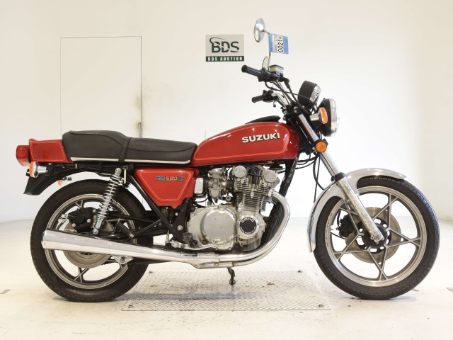 Suzuki GS550E
