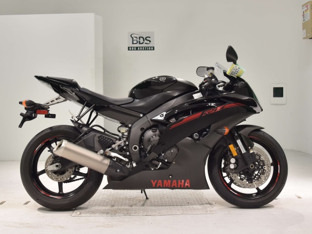 Yamaha YZF-R6 2021