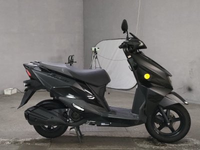 Suzuki AVENIS125