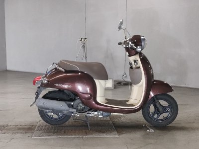 Honda GIORNO 2011