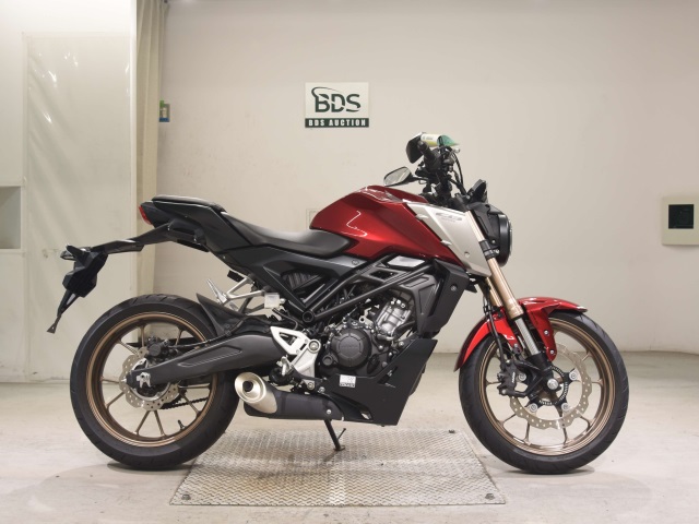 Honda CB125R 2021