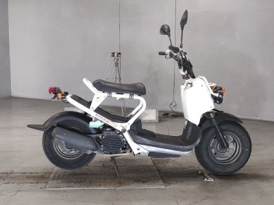 Honda ZOOMER 2011