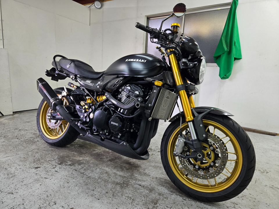 Kawasaki Z900RS SE 2025