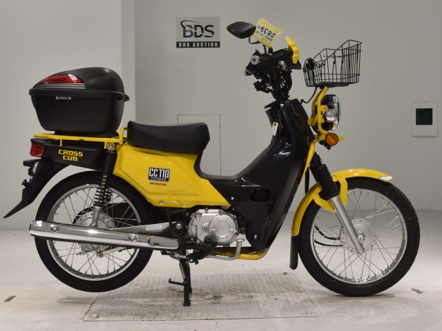 Honda CC110 CROSSCUB 2016