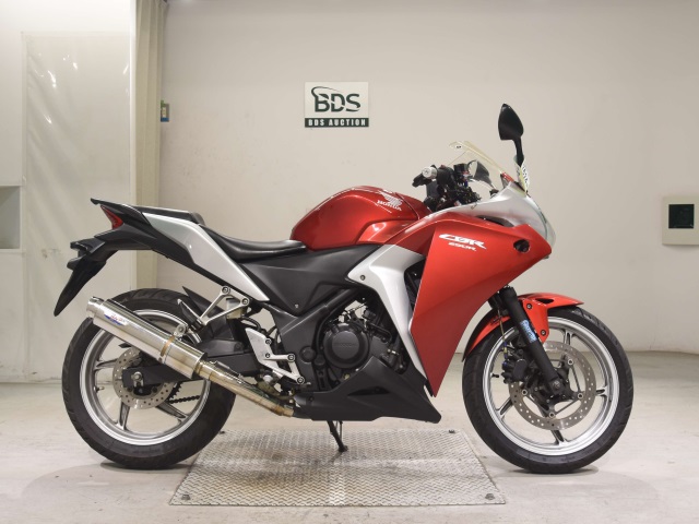 Honda CBR250R 2011