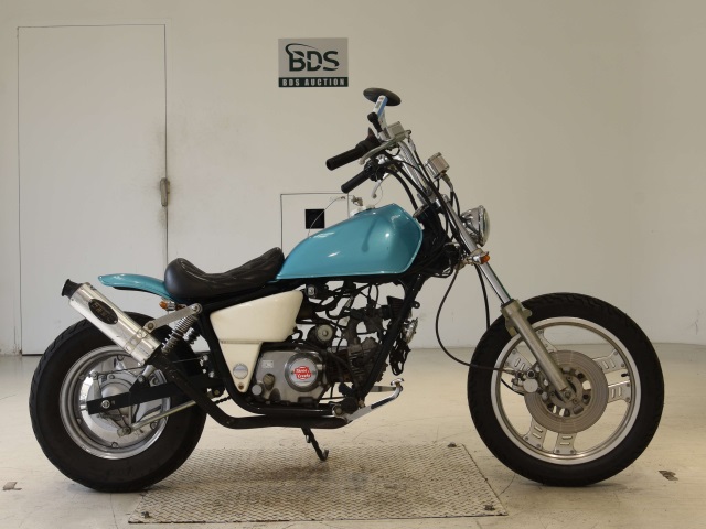 Honda MAGNA50 2004