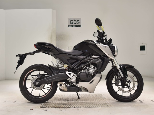 Honda CB125R 2018