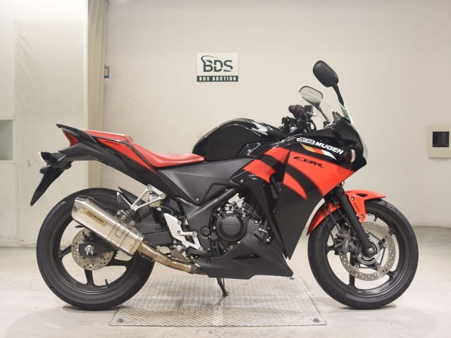 Honda CB250R 2013