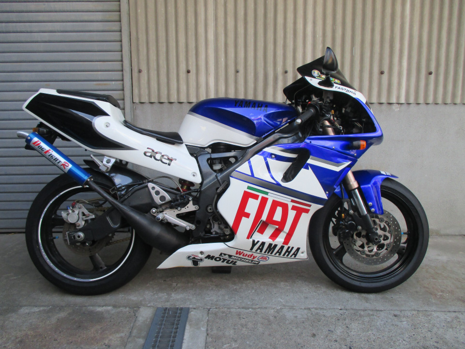 Yamaha TZR250R