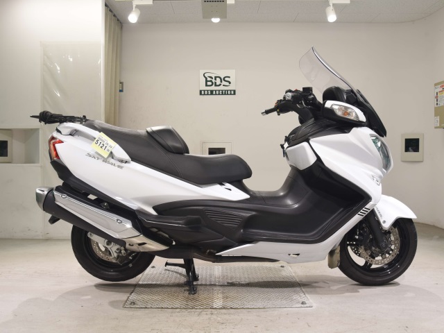 Suzuki SKYWAVE 650LX 2019