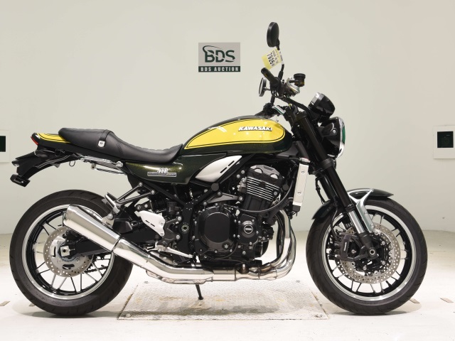 Kawasaki Z900RS 2024