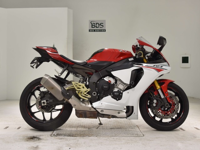 Yamaha YZF-R1 2016