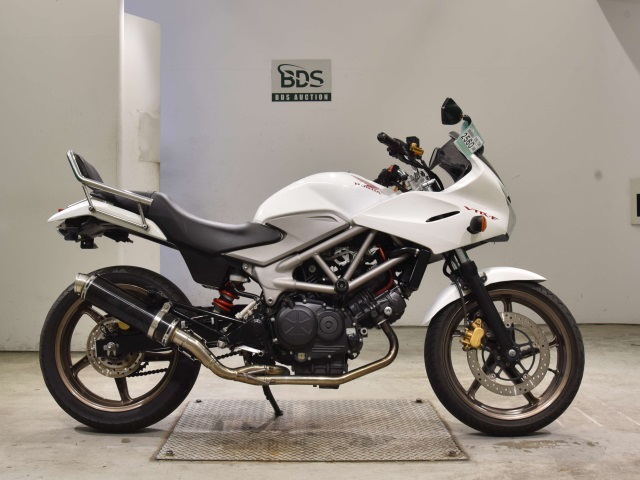 Honda VTR250 2015