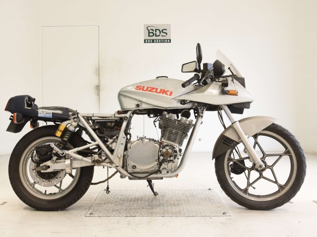 Suzuki GSX1100S KATANA