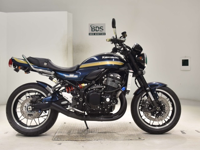 Kawasaki Z900RS 2022