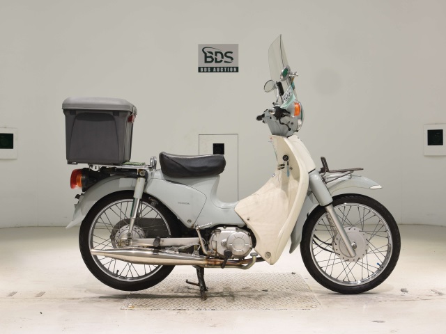 Honda C110 2011