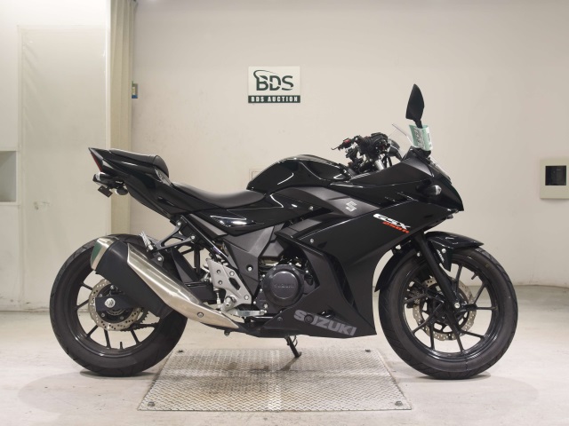 Suzuki GSX250R