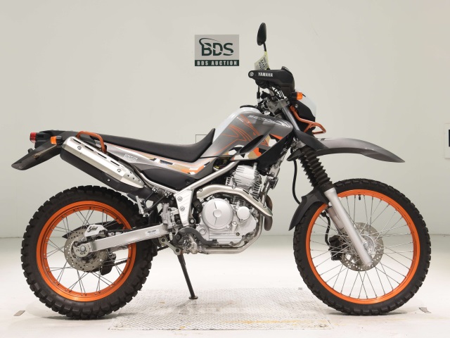 Yamaha SEROW XT250 2015