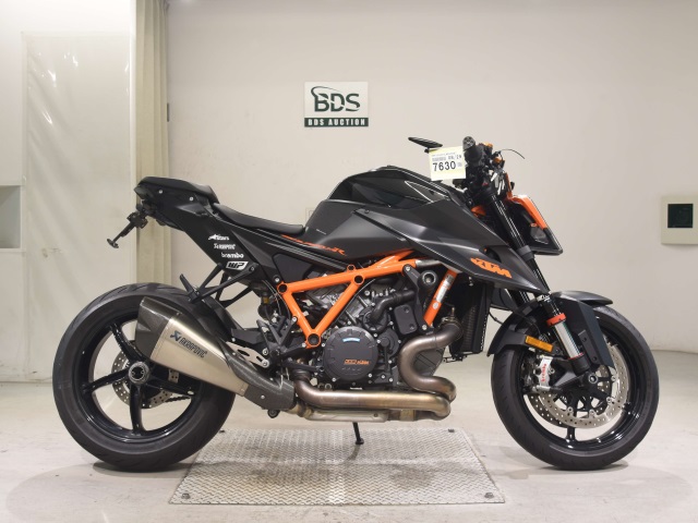 KTM 1290 SUPERDUKE R 2022
