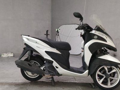Yamaha TRICITY 125