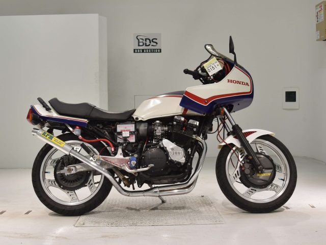 Honda CBX550F INTEGRA 2023