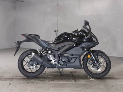 Yamaha YZF-R25 2020
