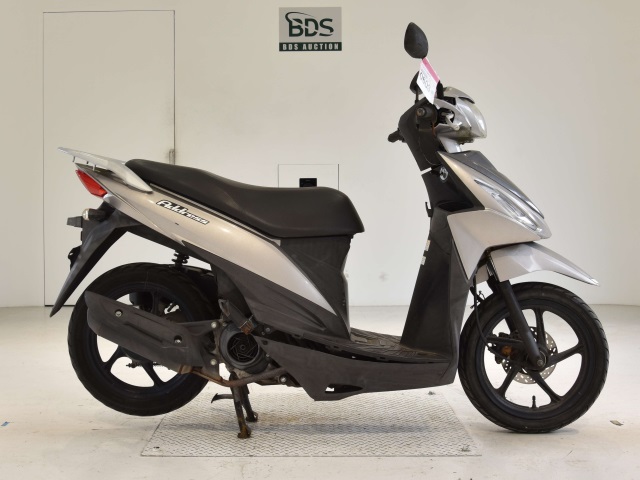 Suzuki ADDRESS V110