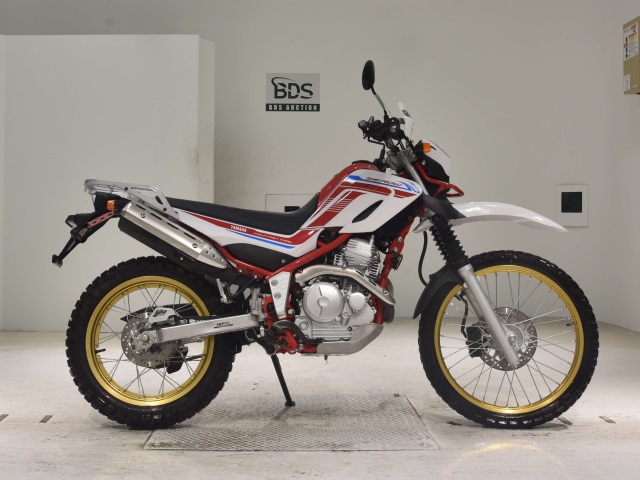Yamaha SEROW XT250 2020