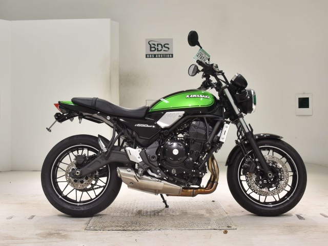 Kawasaki Z650RS 2024