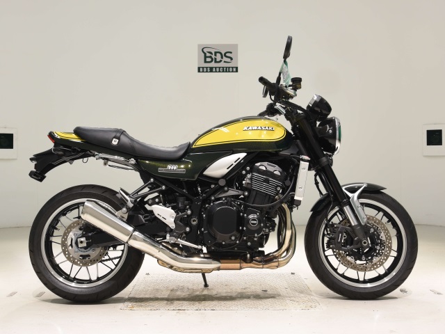 Kawasaki Z900RS 2024