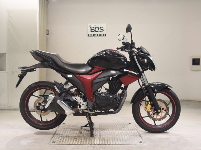 Suzuki GIXXER150